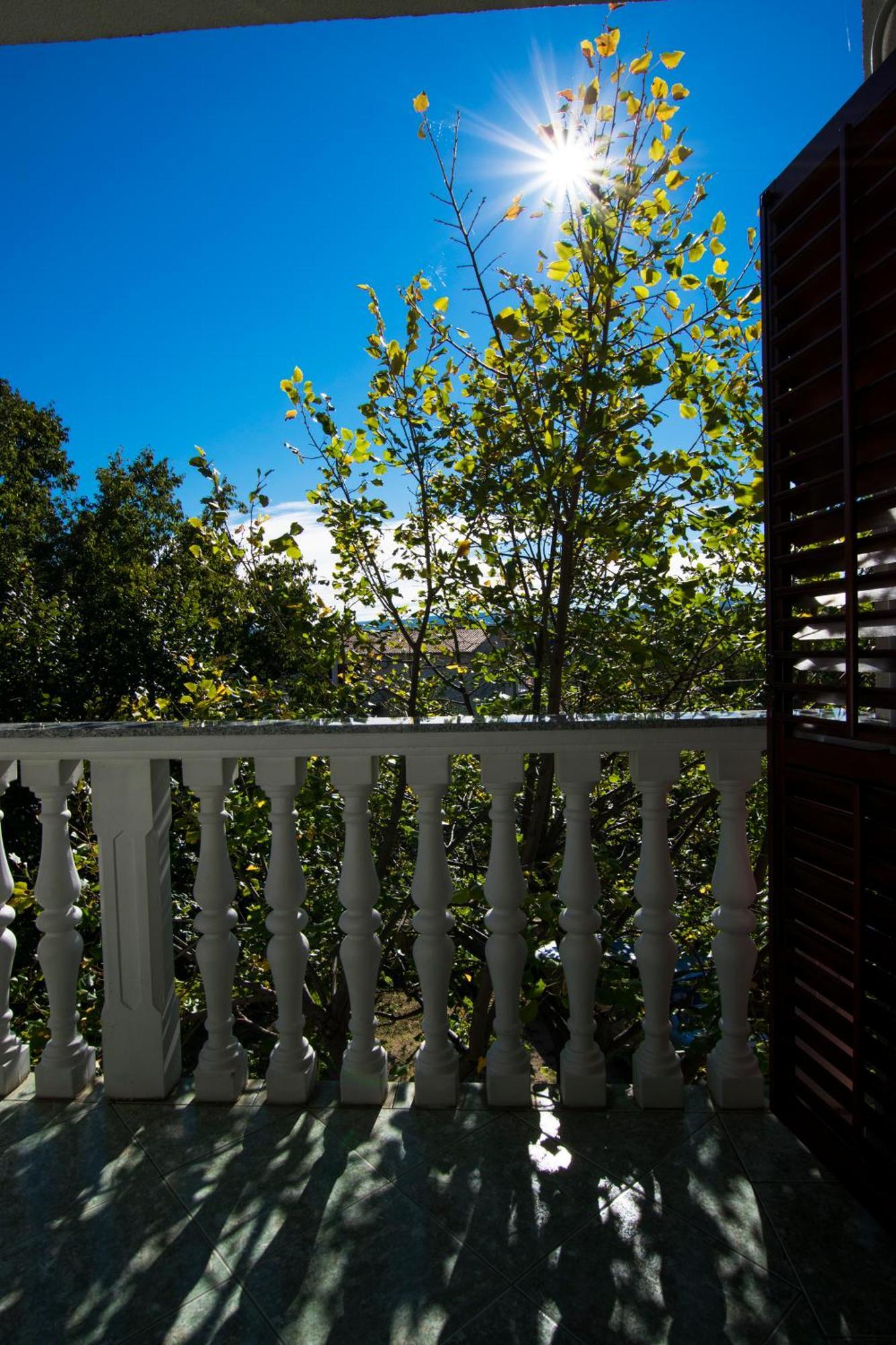 Apartments Zile Starigrad Paklenica Exterior photo